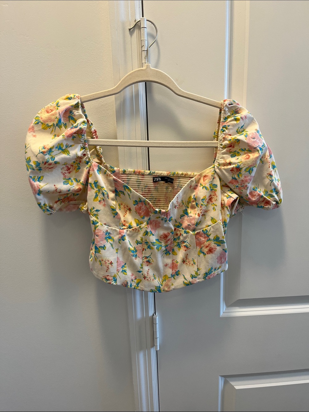 Zara Cream Floral Puff-Sleeve Crop Top